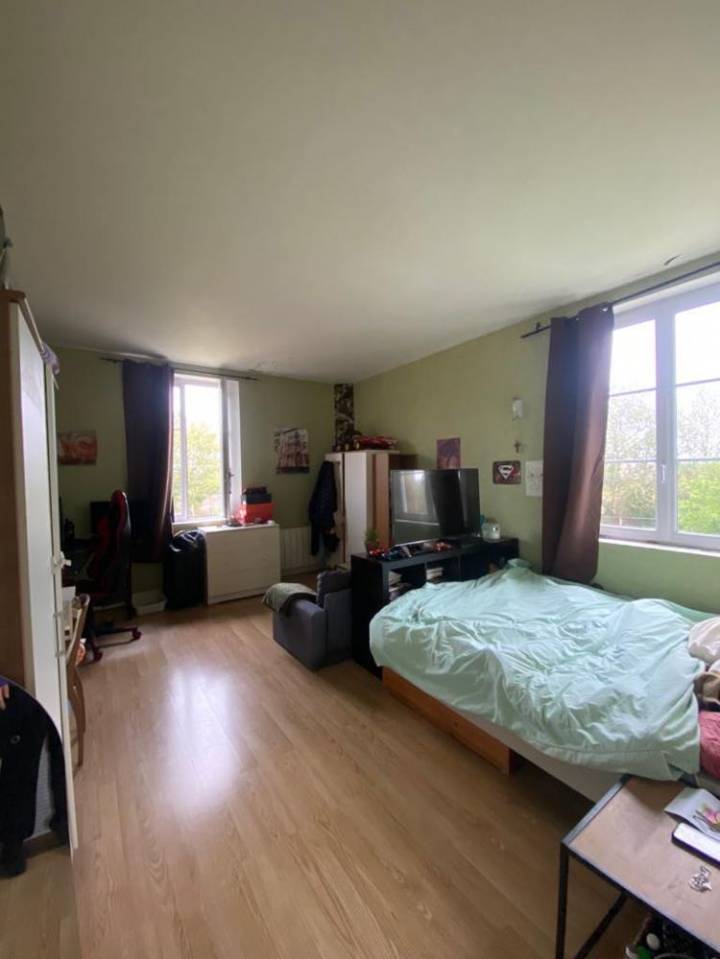 Écurie/ferme équestre entre Dreux et Chartres