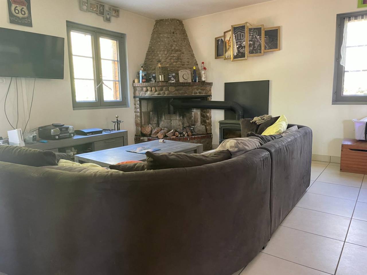 Propriété équestre sur 1,9 ha à 10 mn de Bourges (18)