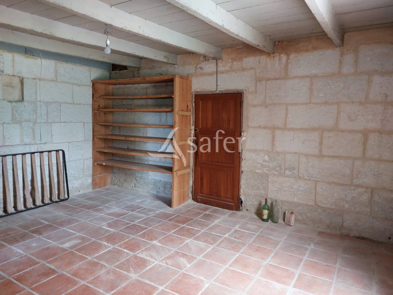 Enclos de chasse avec gîtes et salle de réception sur 100ha