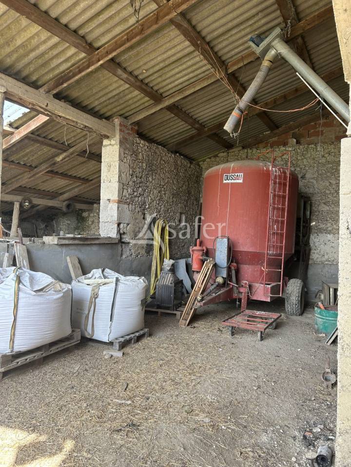 Propriété agricole de 23ha BIO avec lac et grange