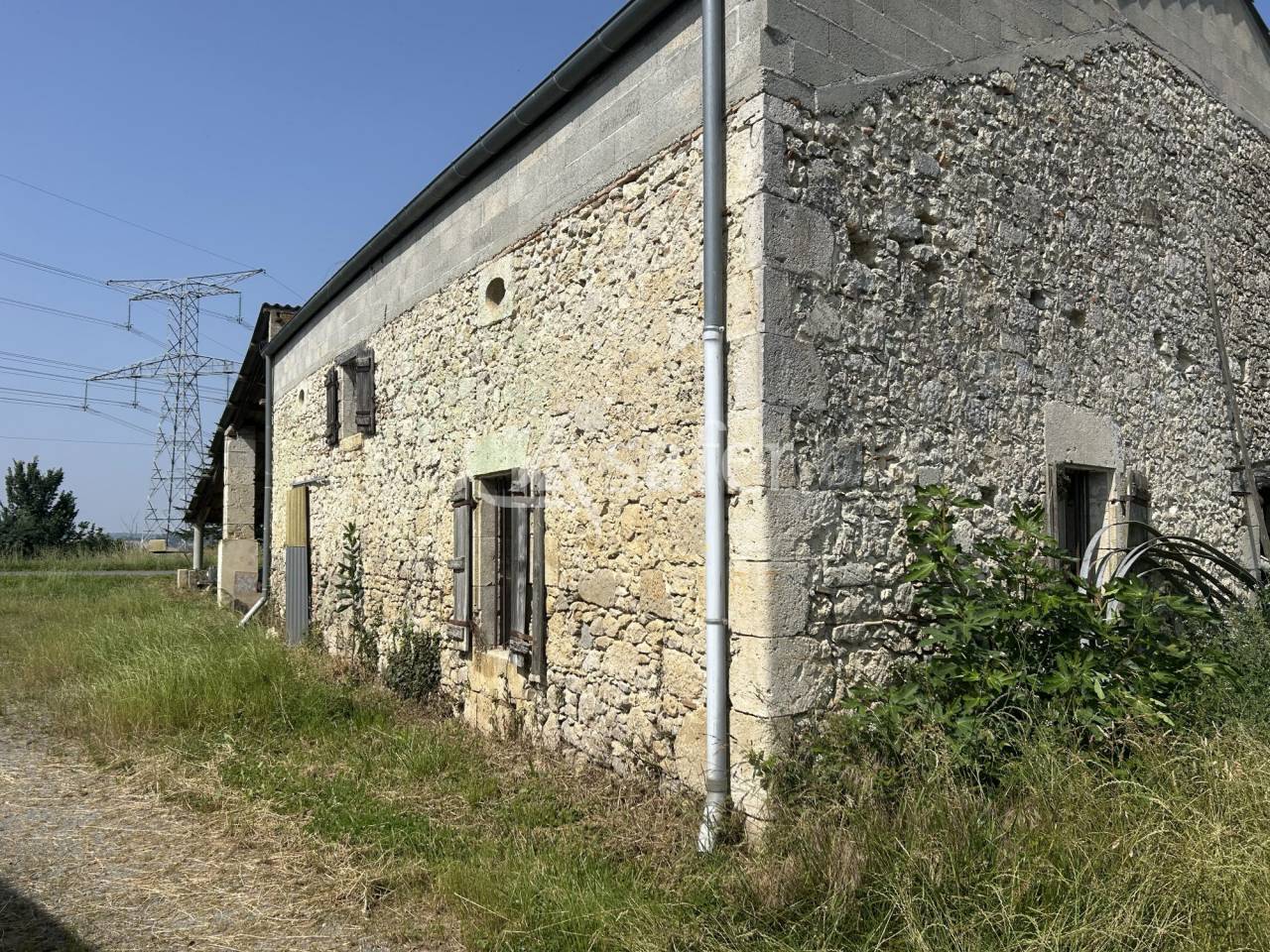 Propriété agricole de 23ha BIO avec lac et grange