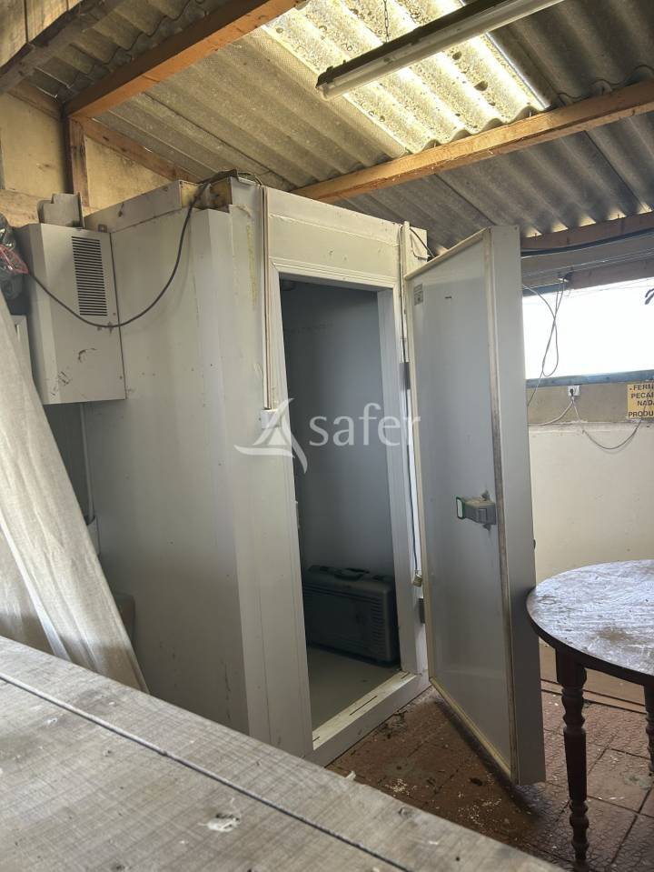 Propriété agricole de 23ha BIO avec lac et grange