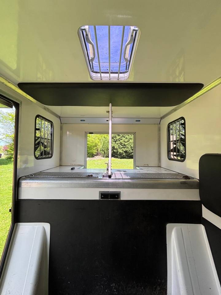 Cavalcar Opel Movano boite auto - VENDU