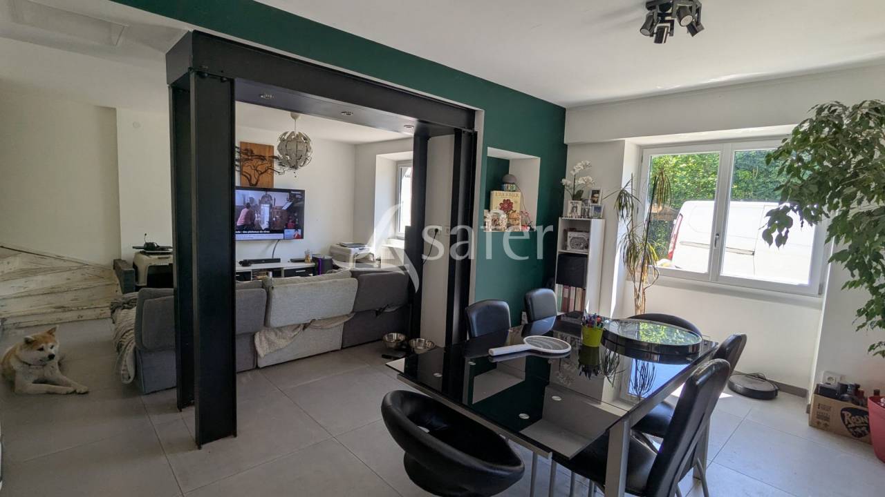 Centre équestre converti en élevage canin