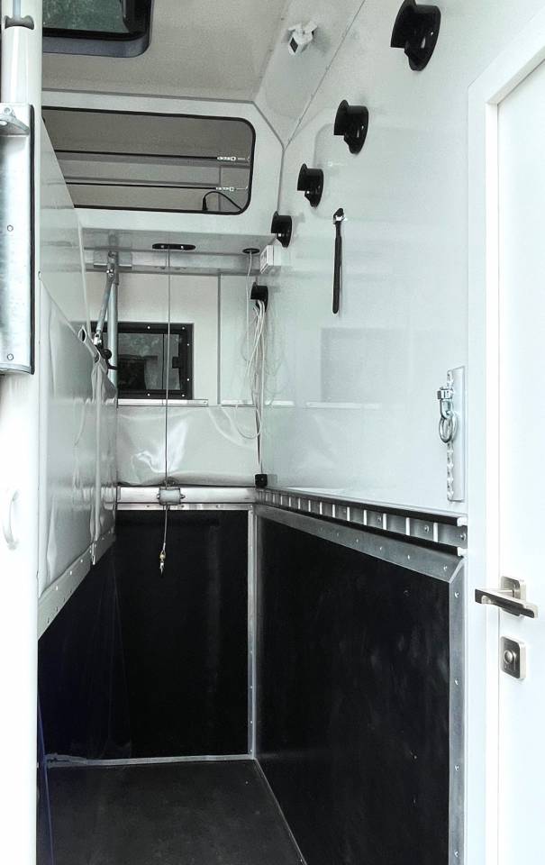 MAN TGM 15.290 WMS POP OUT