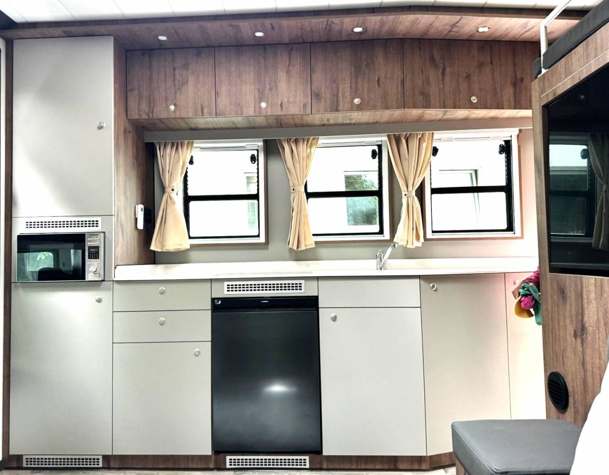 MAN TGM 15.290 WMS POP OUT