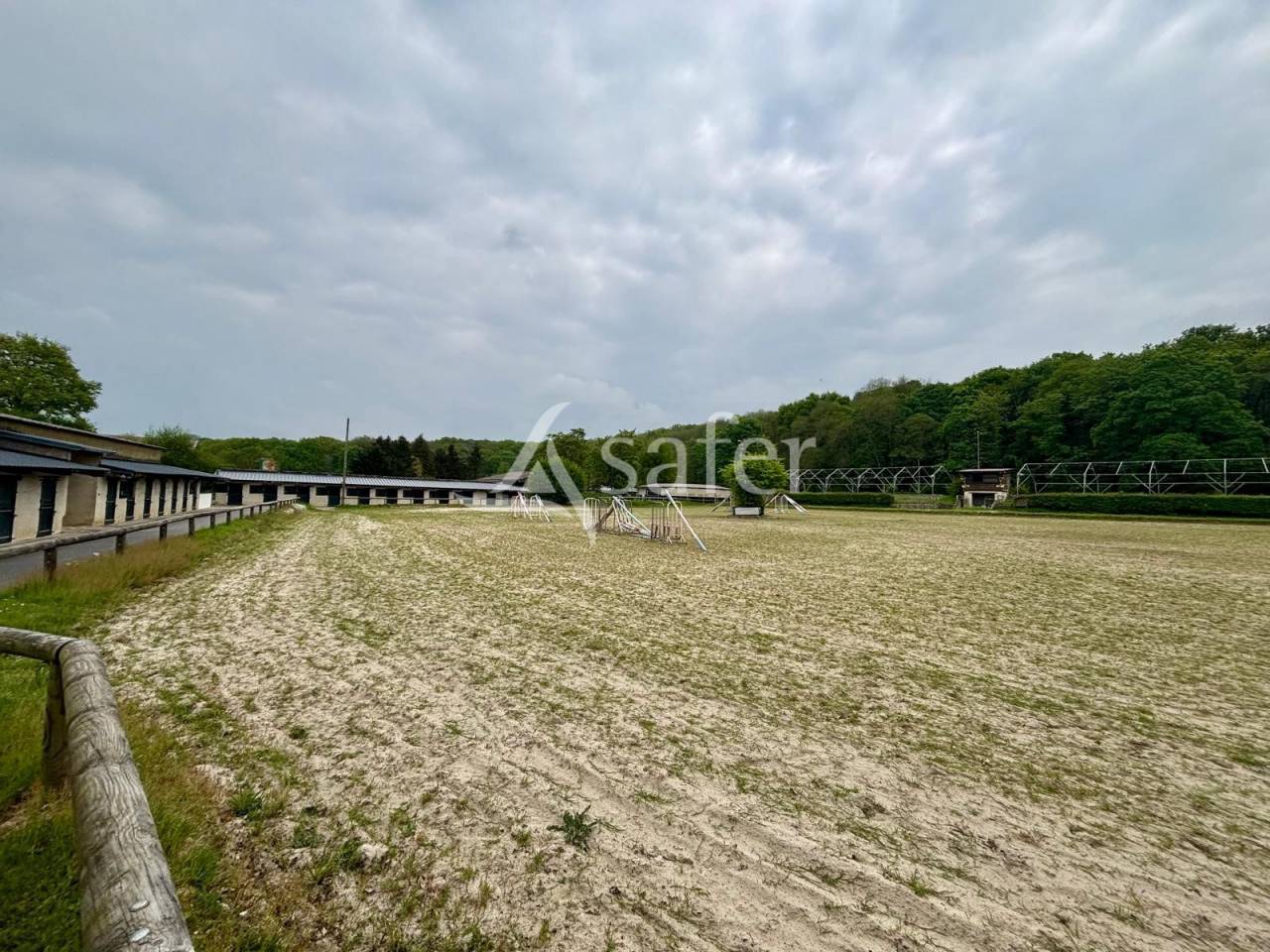 Complexe équestre et touristique