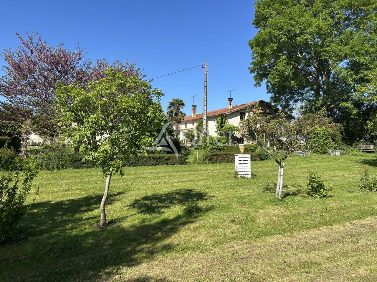 Jolie propriété BIO sur 12ha pour activité agricole et accuei