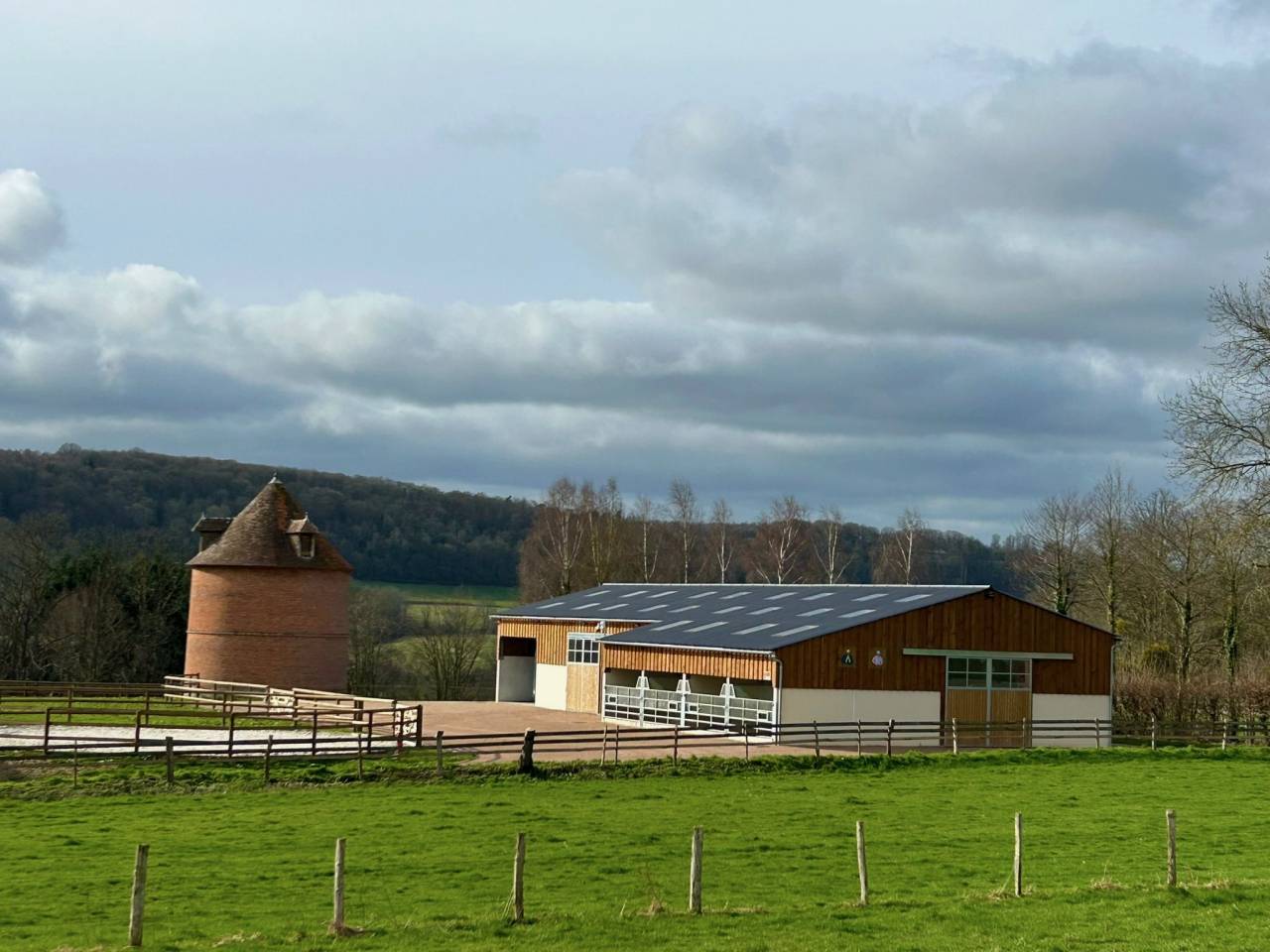 HARAS  DE 10,5 HA  À PROXIMITE DE PONT-L'ÉVÊQUE