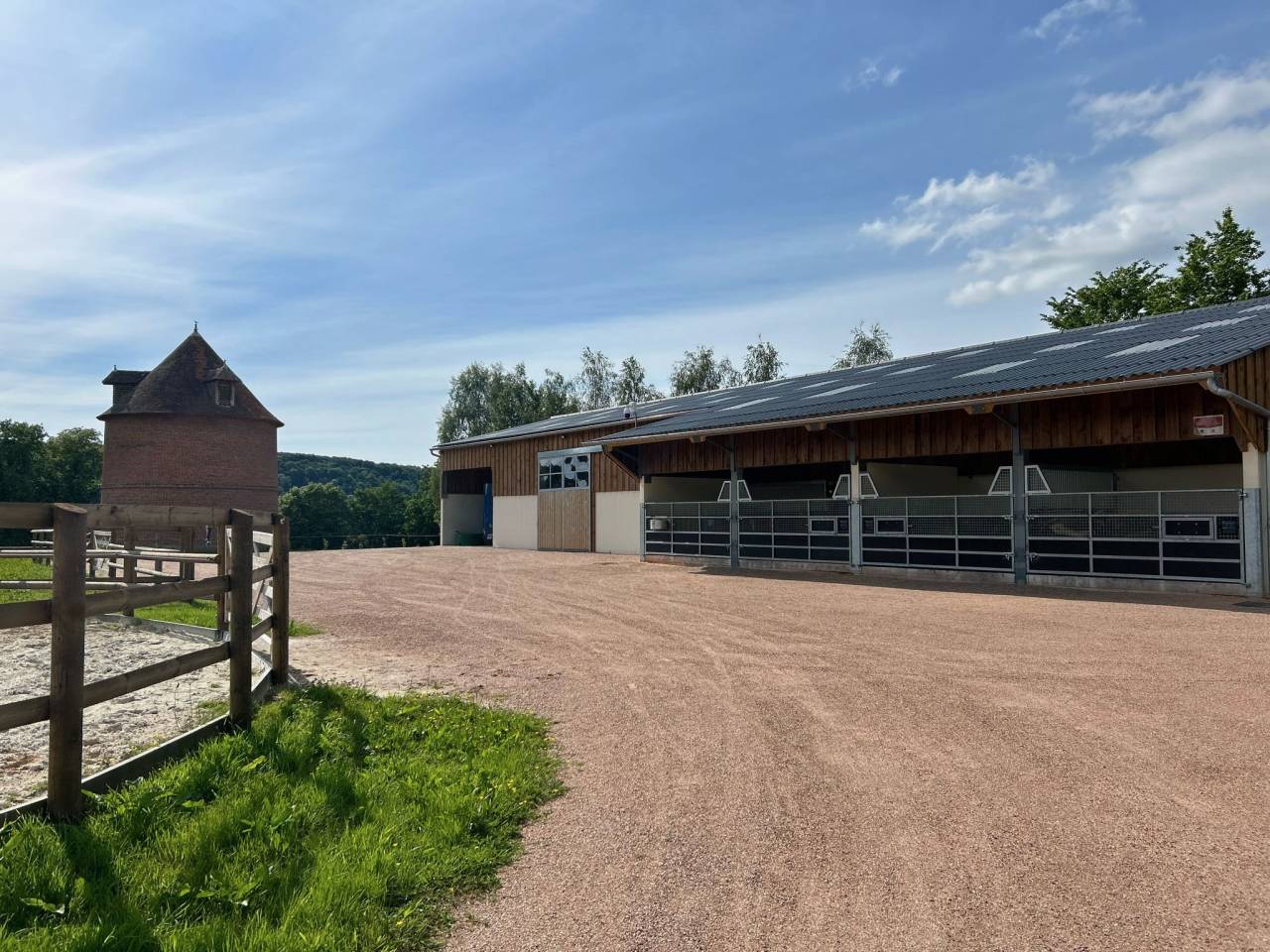HARAS  DE 10,5 HA  À PROXIMITE DE PONT-L'ÉVÊQUE