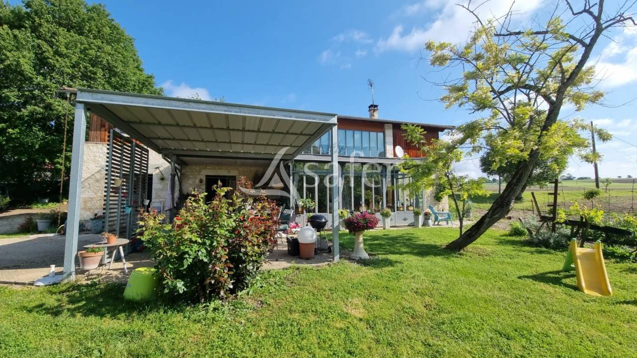 Proche Saint-Clar - Propriété de 3,5ha