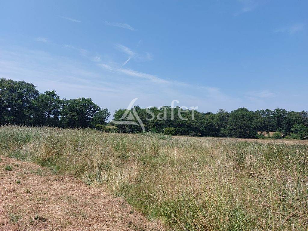 Ensemble de 3h30 avec ses bâtiments