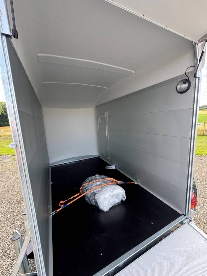 Remorque fourgon aluminium 750 KG - VENDU