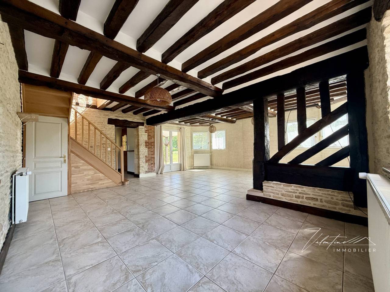 MÉZIDON VALLÉE D'AUGE - HARAS DE 10 HA EN PARFAIT ÉTAT