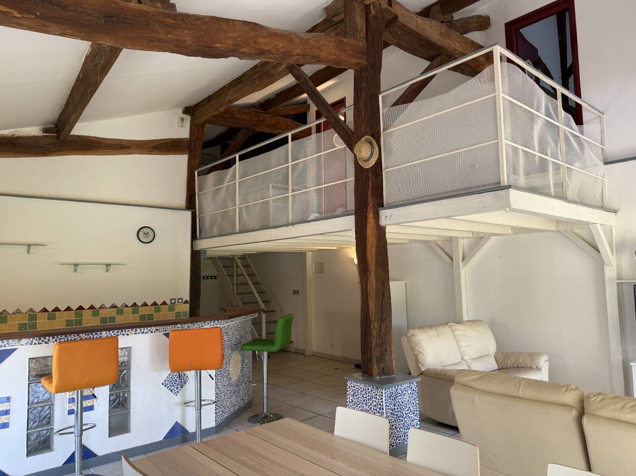 A la Roche Chalais, sur 11 hect, propriété équestre