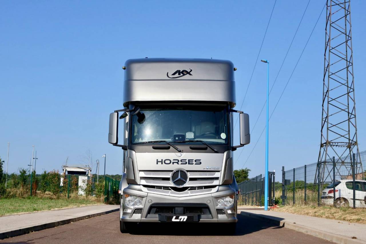 MERCES-BENZ ACTROS 26.40 AKX / 6 places pop-out