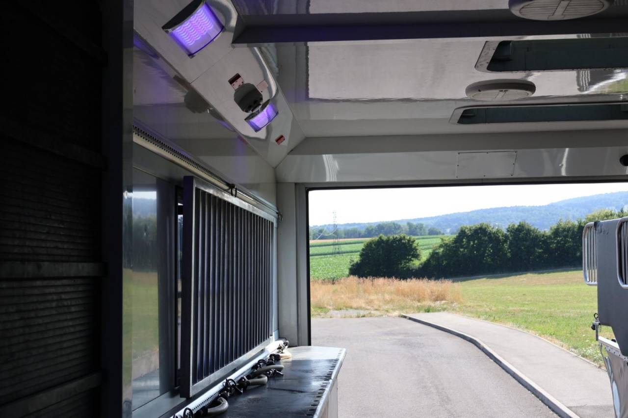 MERCES-BENZ ACTROS 26.40 AKX / 6 places pop-out