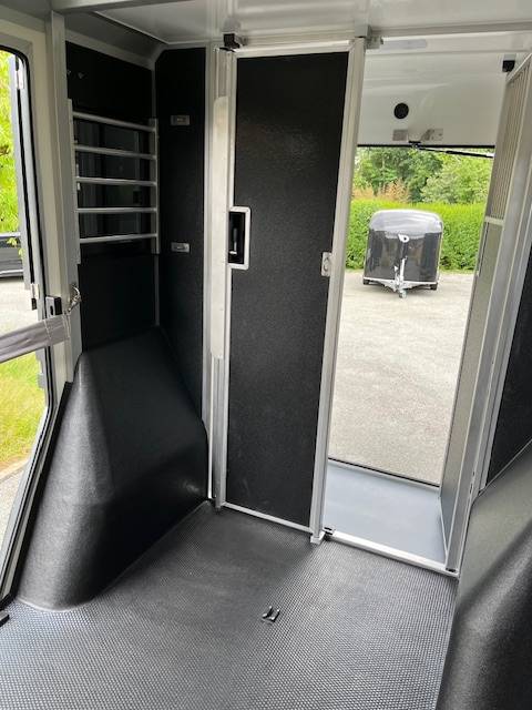 MASTER 2025 STX DOUBLE CABINE STALLIOM