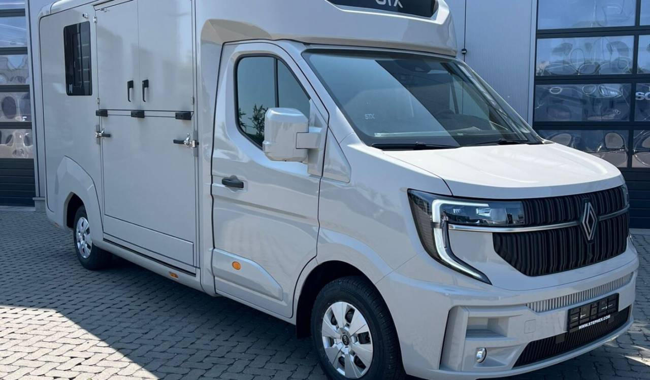 Master 2025 STX  simple cabine stalliom