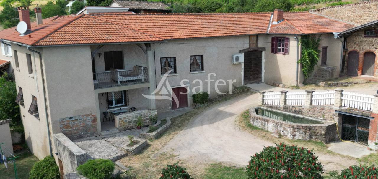 PROPRIETE VITICOLE - VAUX EN BEAUJOLAIS