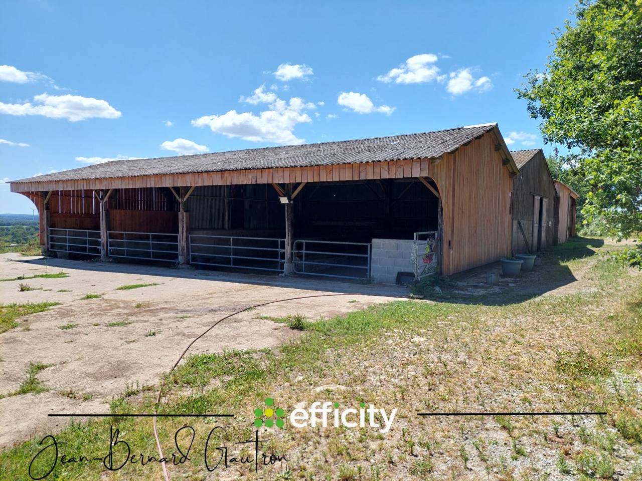 PROPRIÉTÉ ÉQUESTRE 6 PIÈCES 4 CHAMBRES 156m² 29 HA