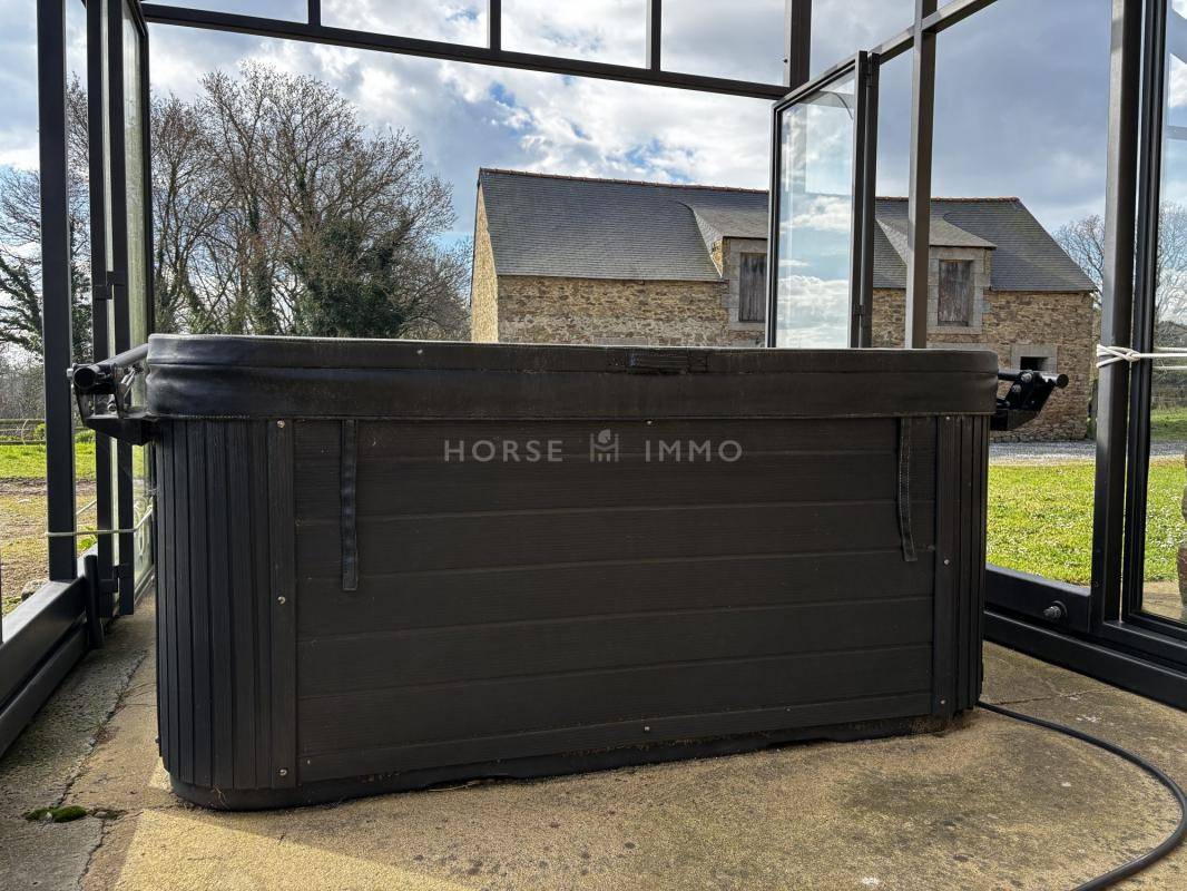 Propriété coup de coeur, 3 maisons avec Dépendance Équestre