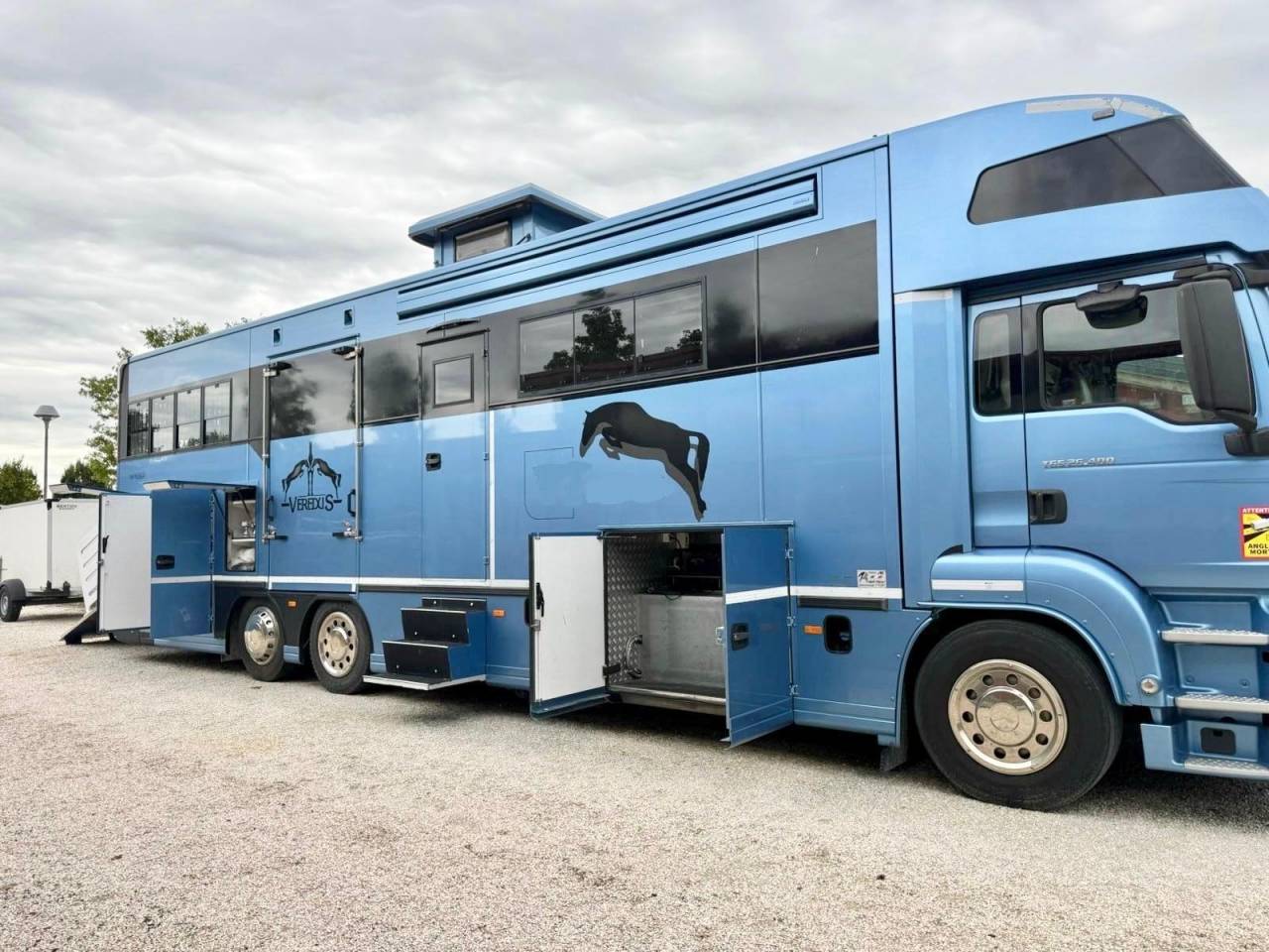 Man 26 400/ Krismar/2012/pop out/203.000km/222.000ht