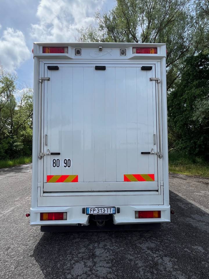 IVECO EUROCARGO 160E28 STX POP OUT