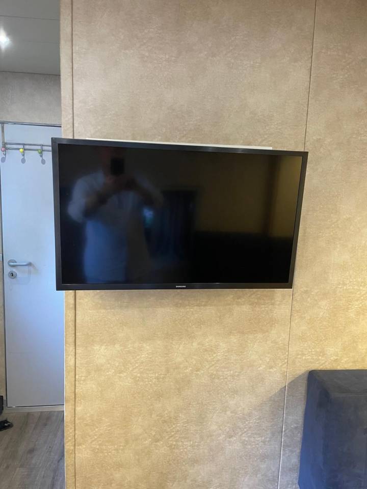 MERCEDES-BENZ ATEGO 1529 JL INTERNATIONAL 7