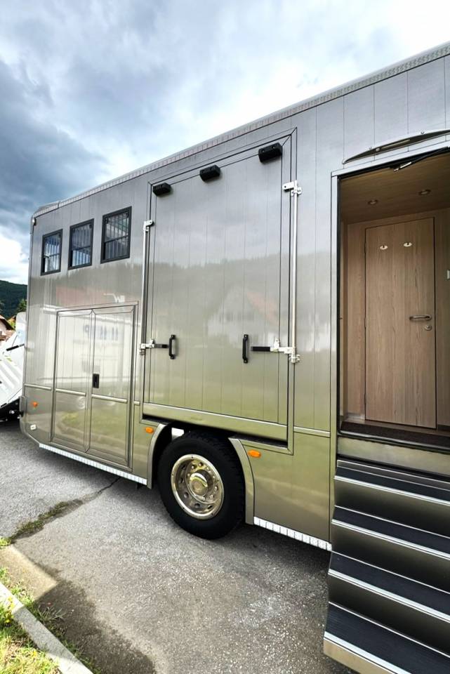 VOLVO FM 330 NF POP OUT