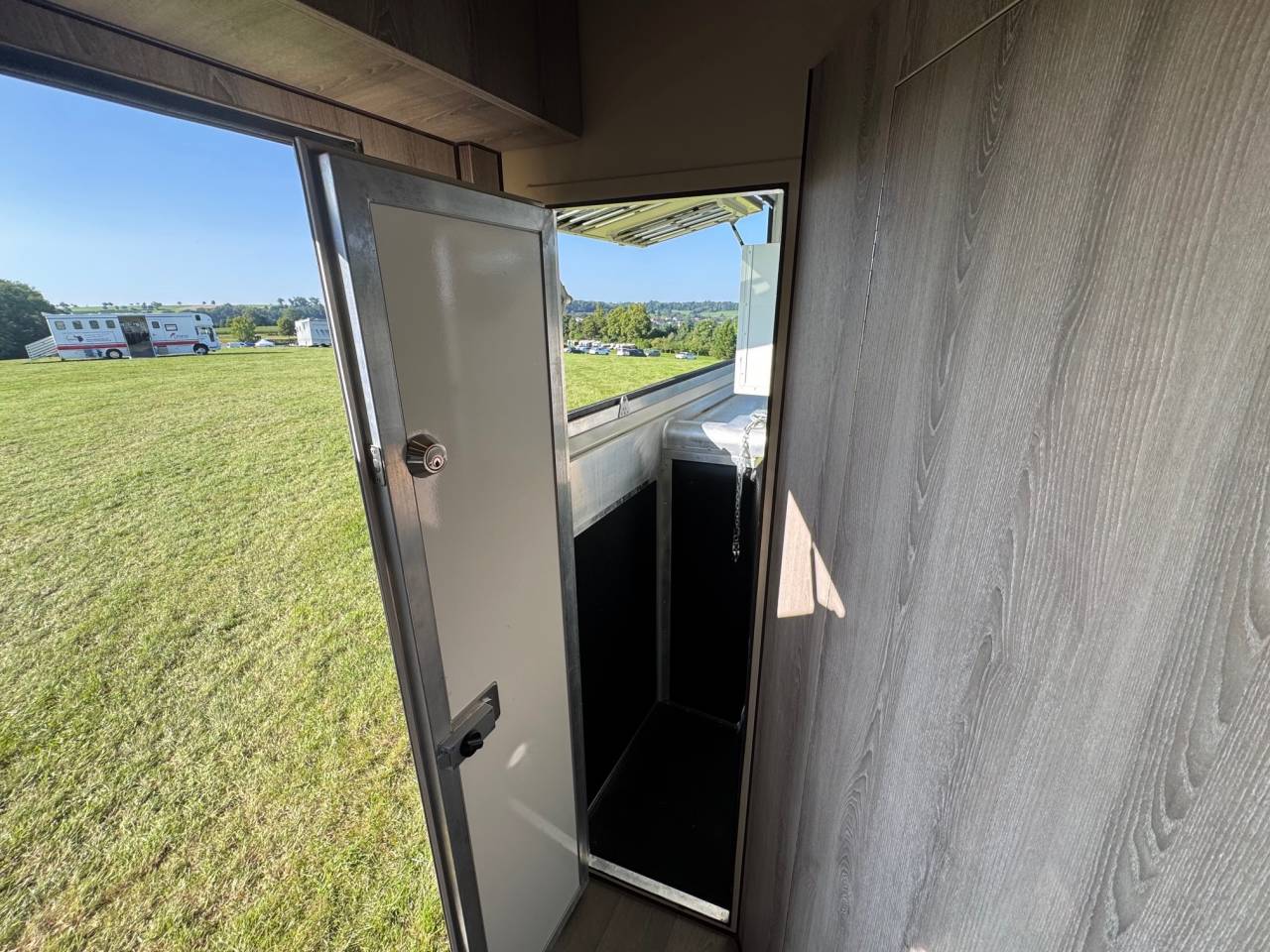 IVECO DAILY 70C18 POP OUT