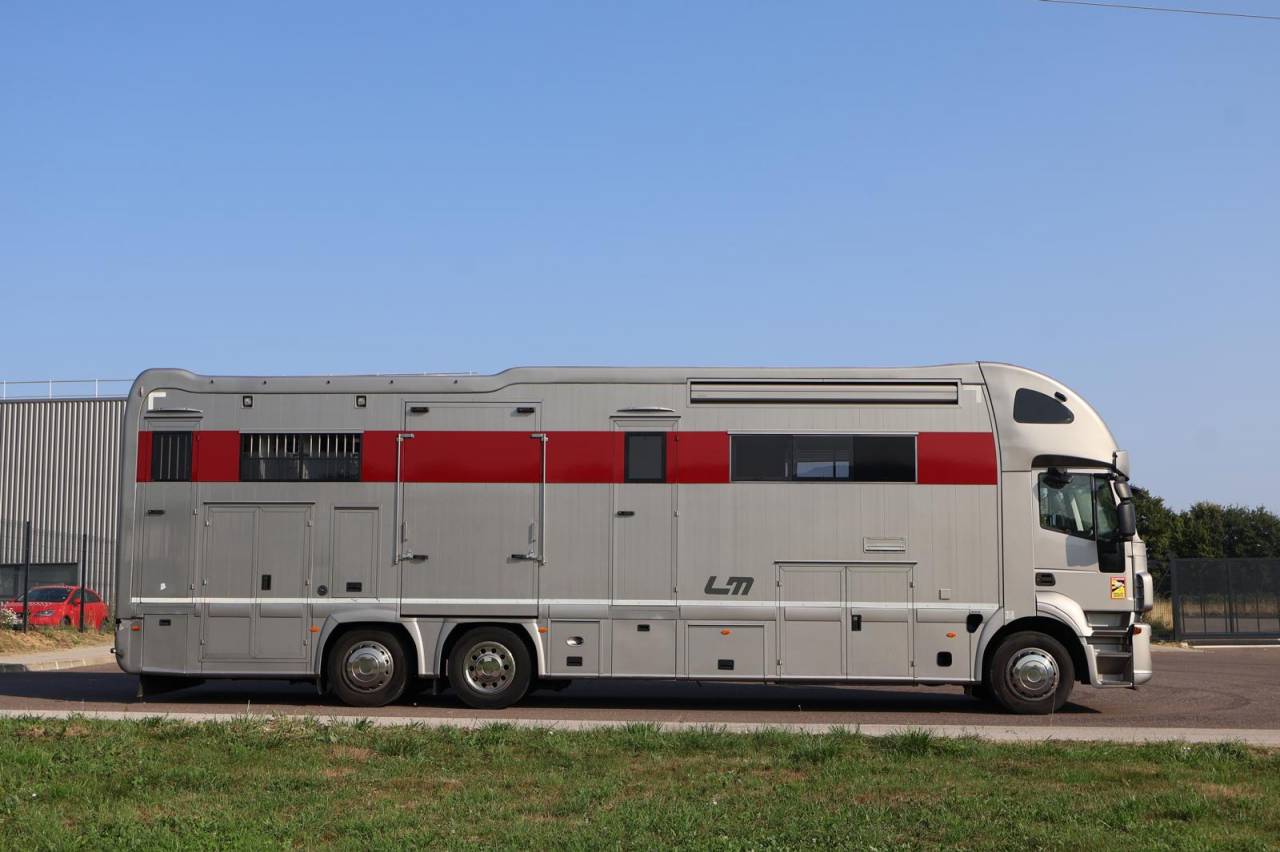 IVECO 26.360 STX - 6 CHEVAUX - POP OUT - VENDU