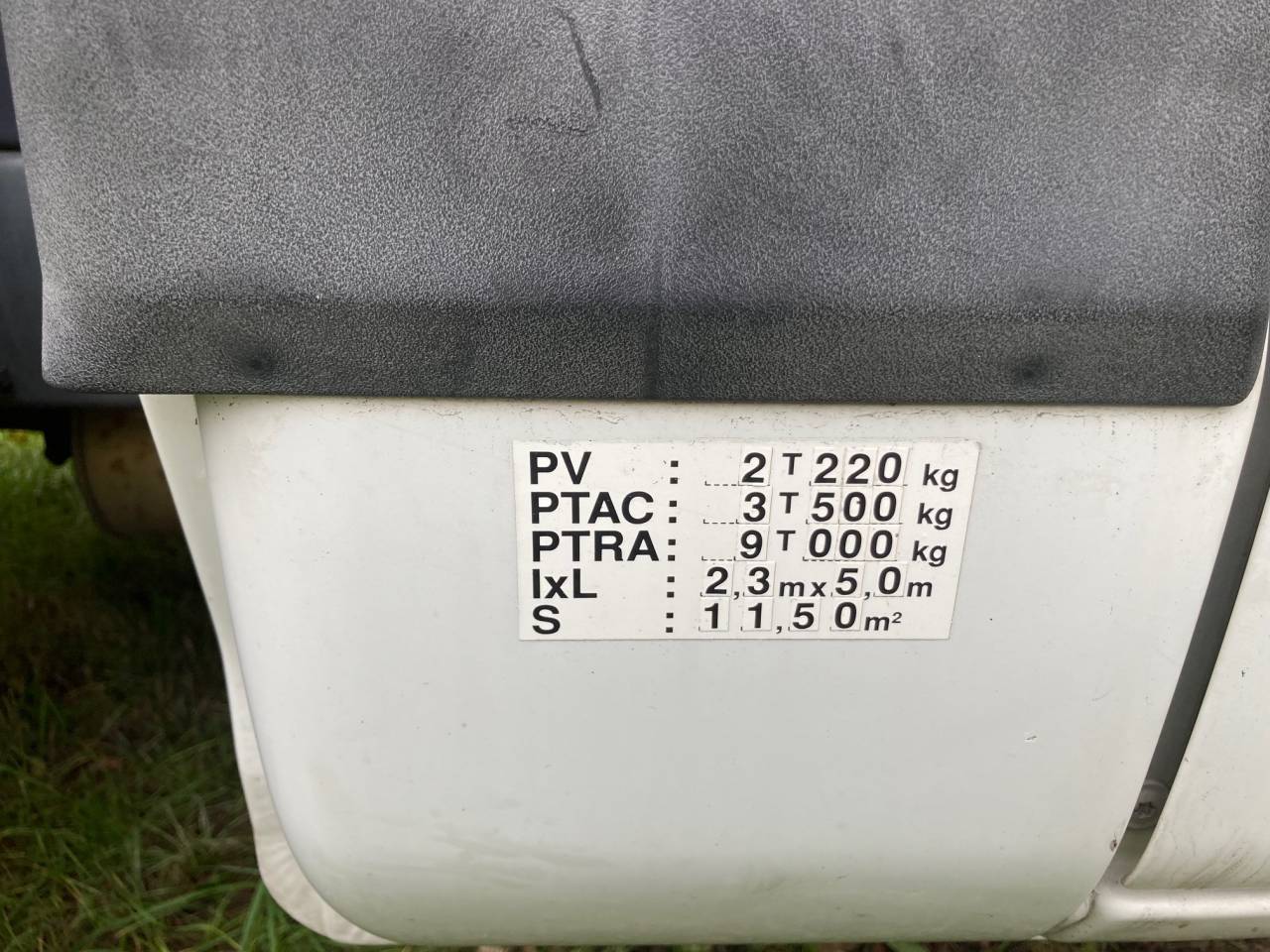 Camion IVECO VL - Semi Remorque 5 Chevaux VOW