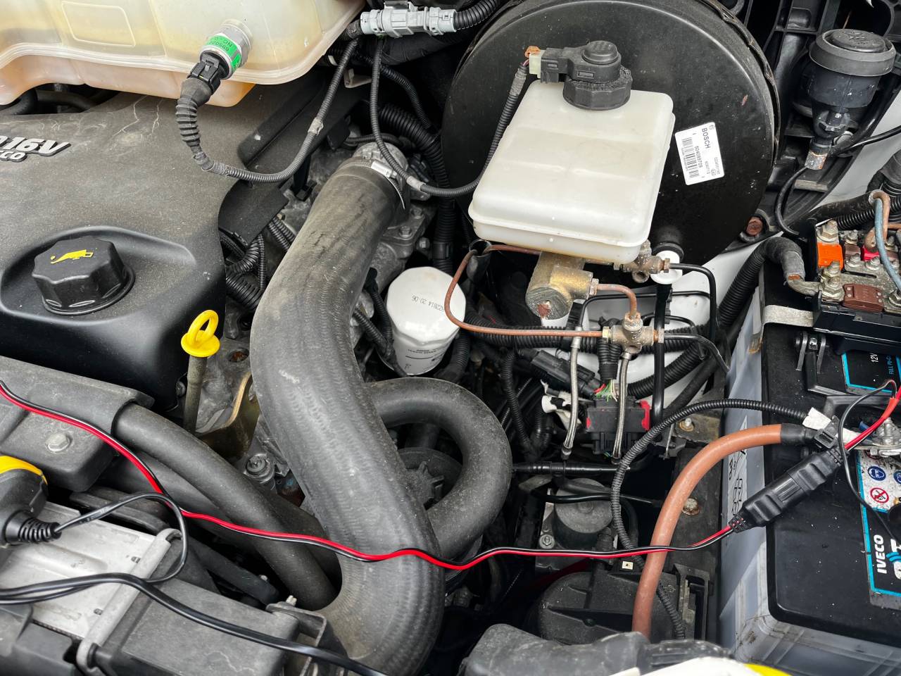 Camion IVECO VL - Semi Remorque 5 Chevaux VOW