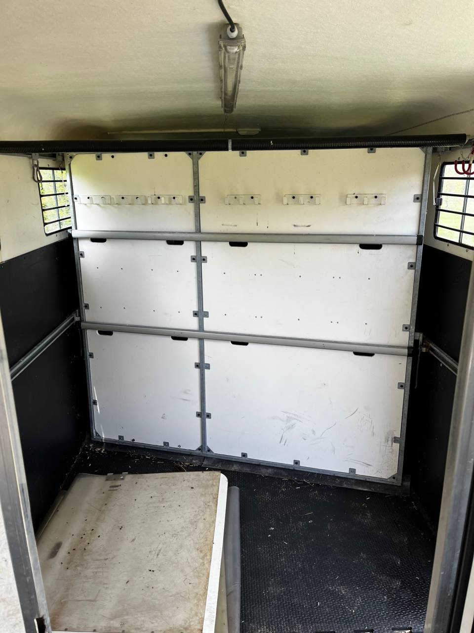 Camion IVECO VL - Semi Remorque 5 Chevaux VOW