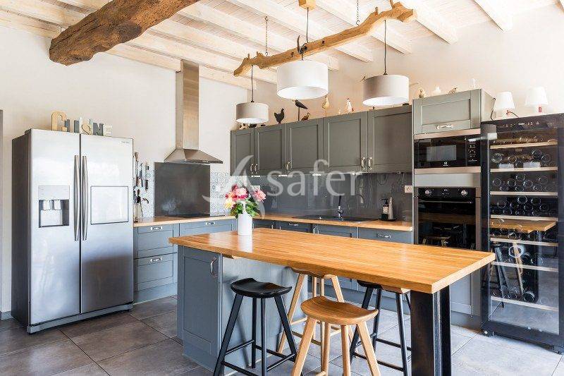 Propri&eacute;t&eacute; CHEVAUX de LOISIRS sur 6 hectares