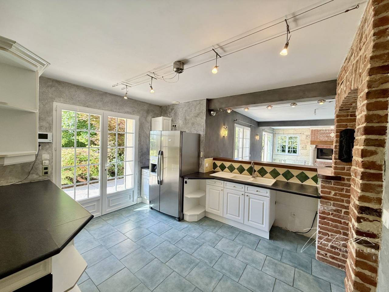 RAVISSANTE PROPRIÉTÉ AUX PORTES DE PONT L'ÉVÊQUE