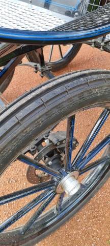 voiture d'attelage  GLINKOWSKI modèle NS 22295 1 cheval