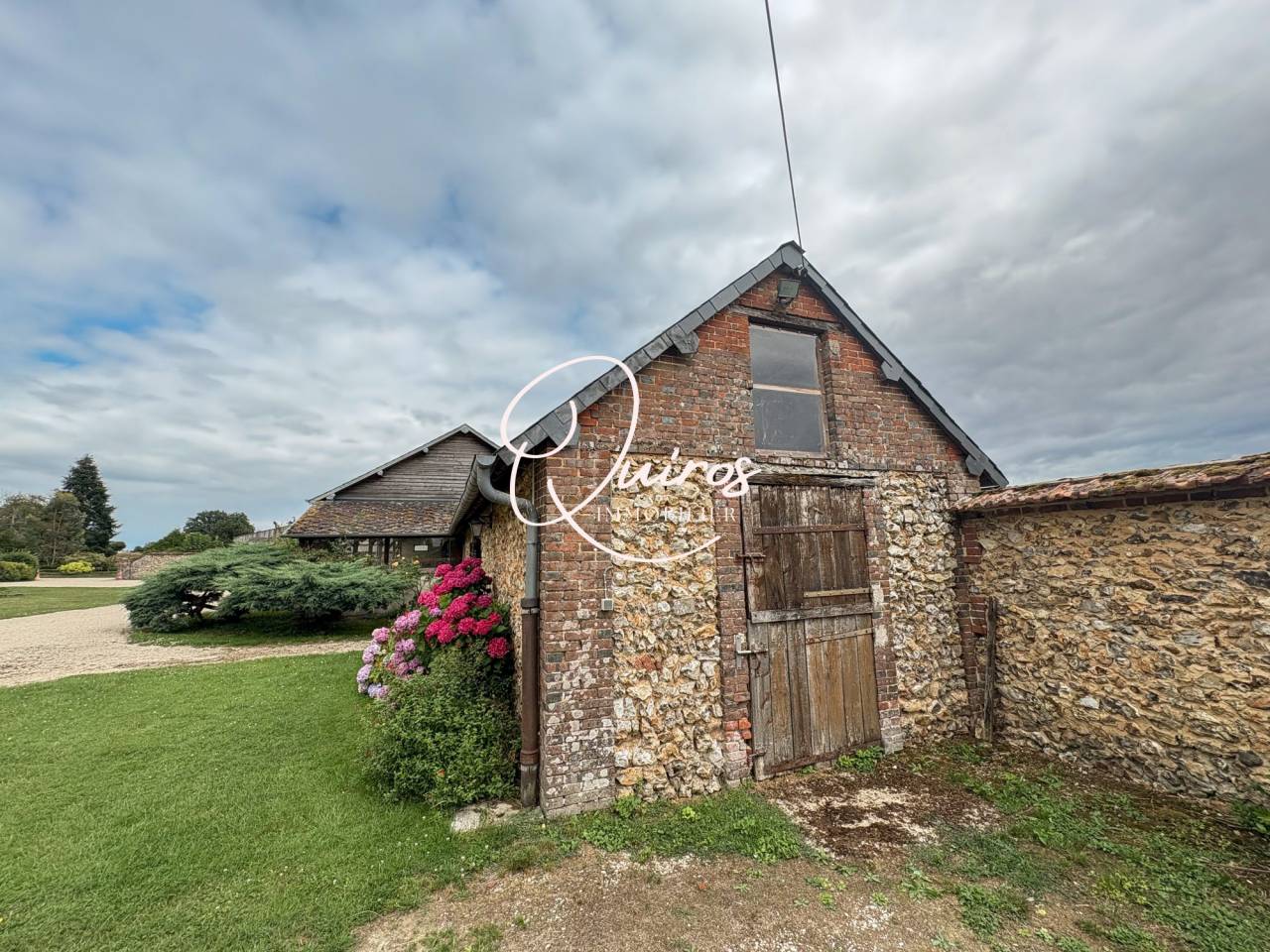 Propriété fonctionelle - 6 hectares - Evreux