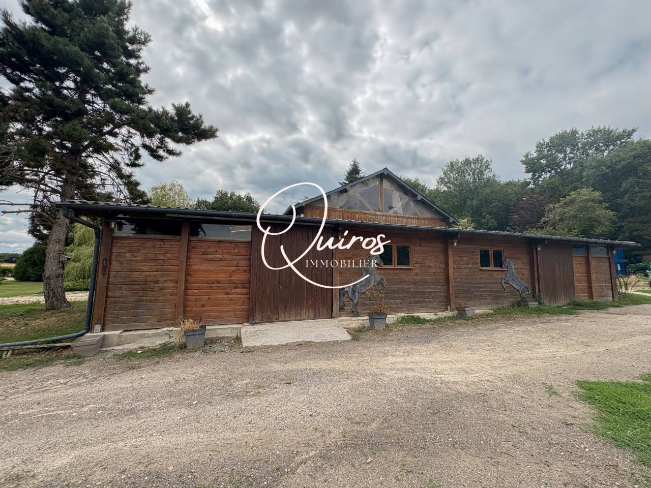 Propriété fonctionelle - 6 hectares - Evreux