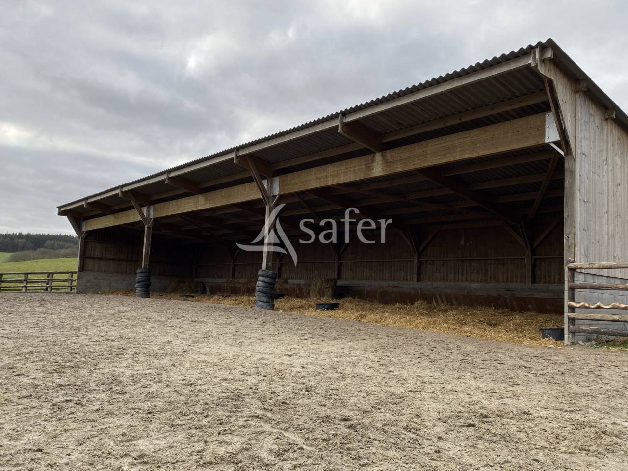 Haras d'&eacute;levage - Centre d'entrainement