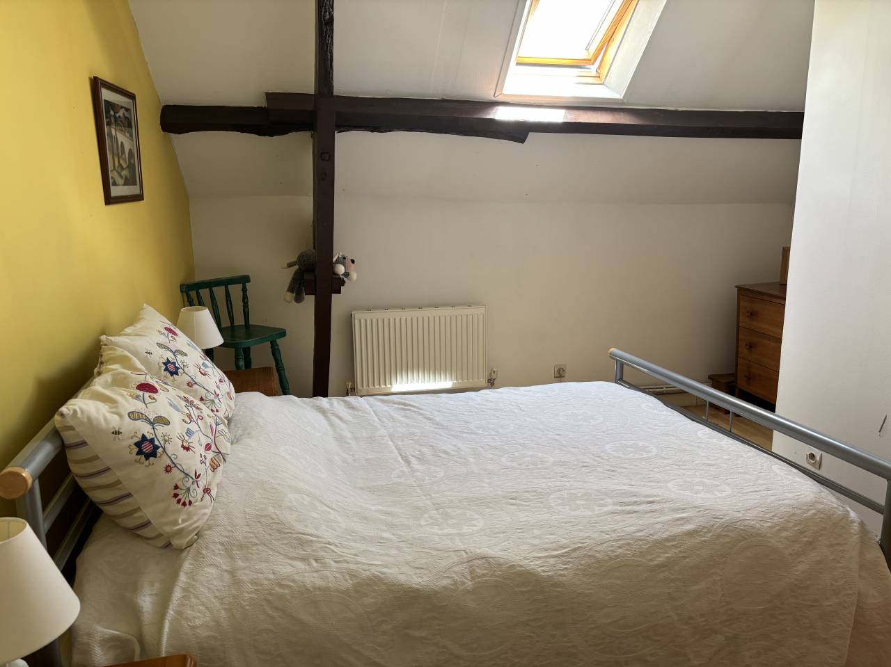 Fermette avec 2 gites, 2.2 ha, 53160 proche Mayenne