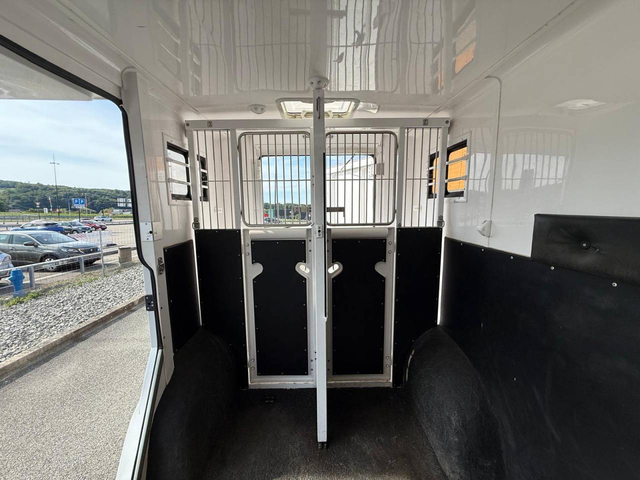 VL RENAULT MASTER 150CH STALLE BARBOT 3P - VENDU