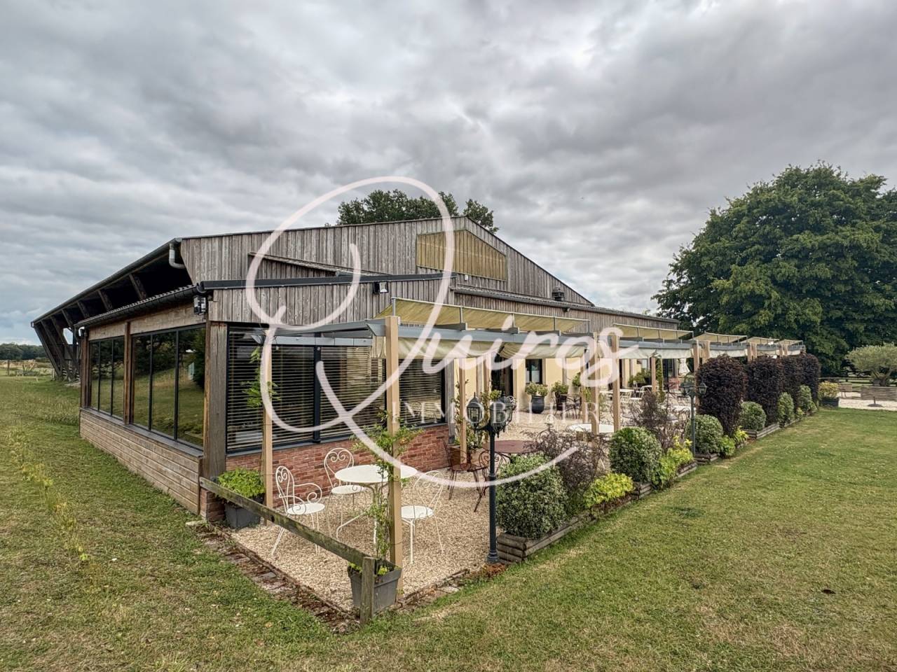  Propriété fonctionelle - 6 hectares - Evreux