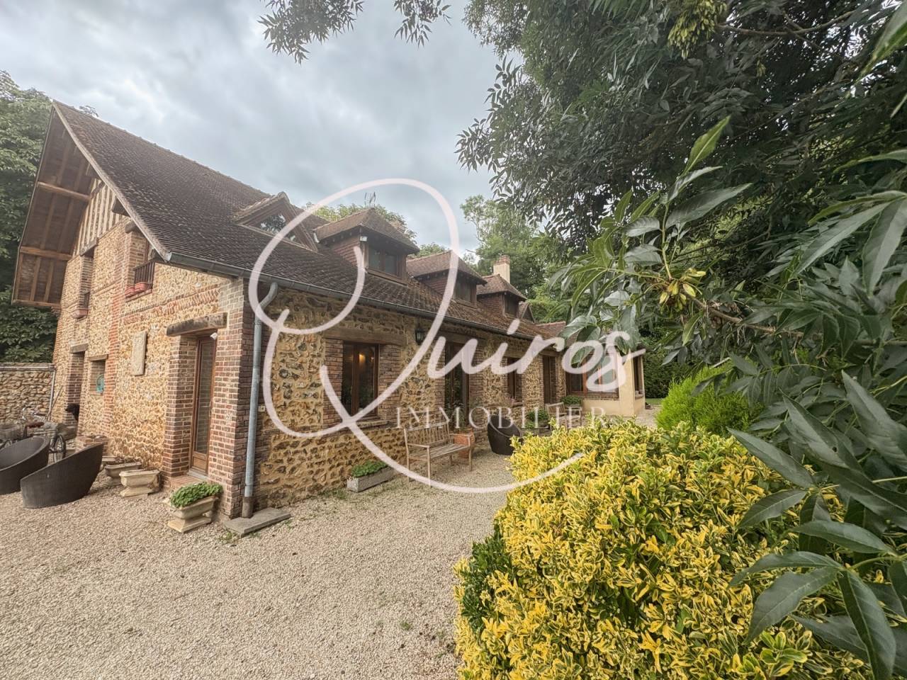  Propriété fonctionelle - 6 hectares - Evreux