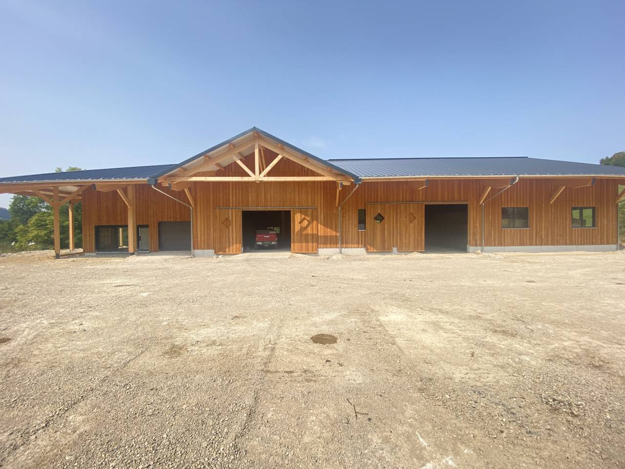 HARAS sur 26,8 HA proche Jura Suisse 
