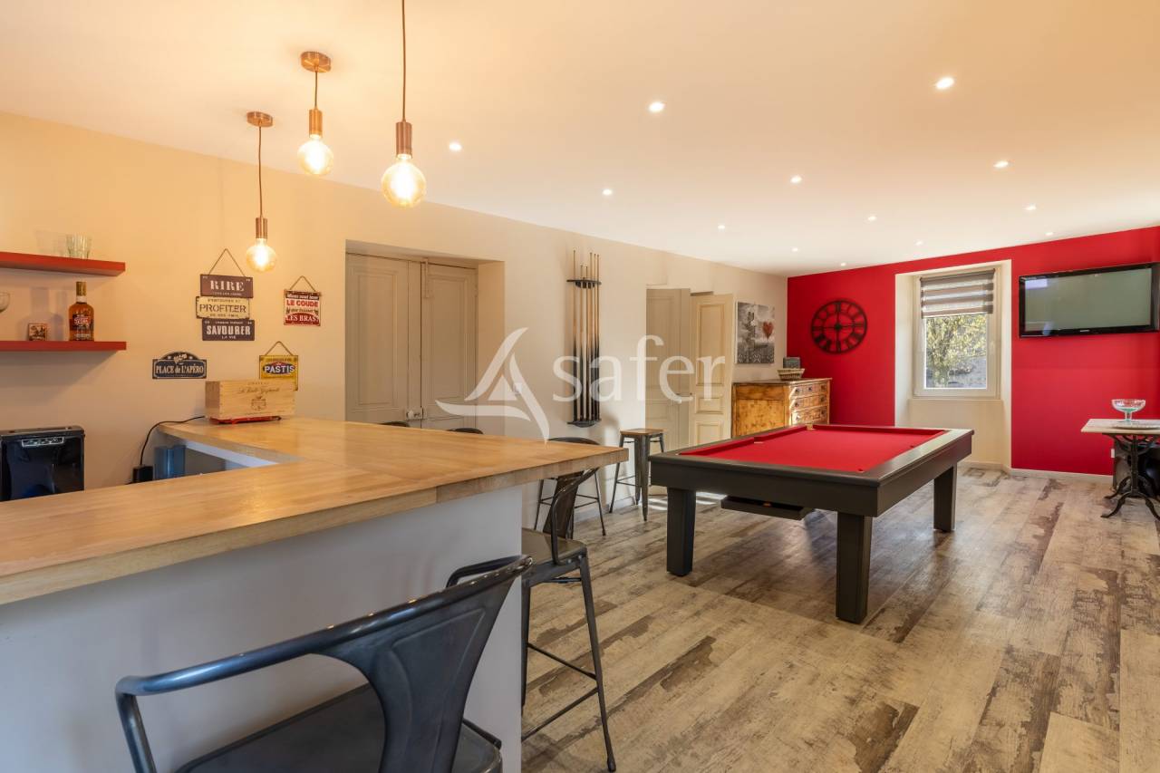 Domaine d'exception : 2 maisons d'habitations avec dépendances