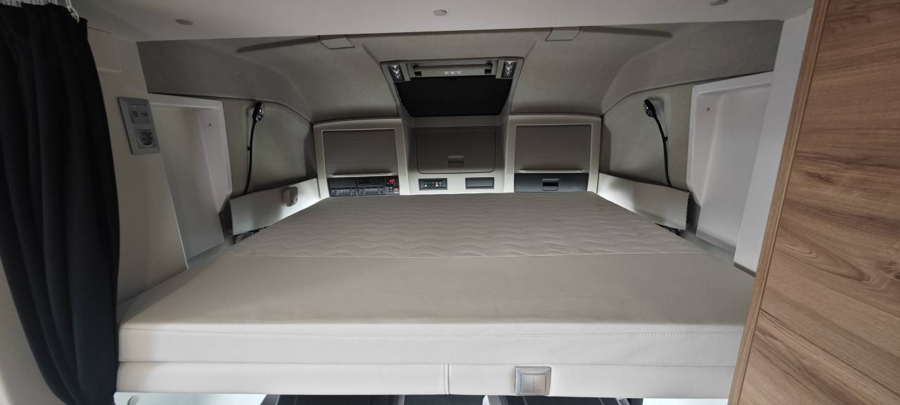 Camion poids lourds Krismar 6 chevaux 