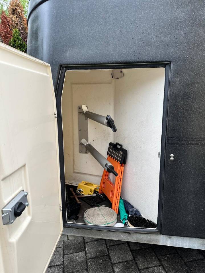 Van Bockmann 2 places