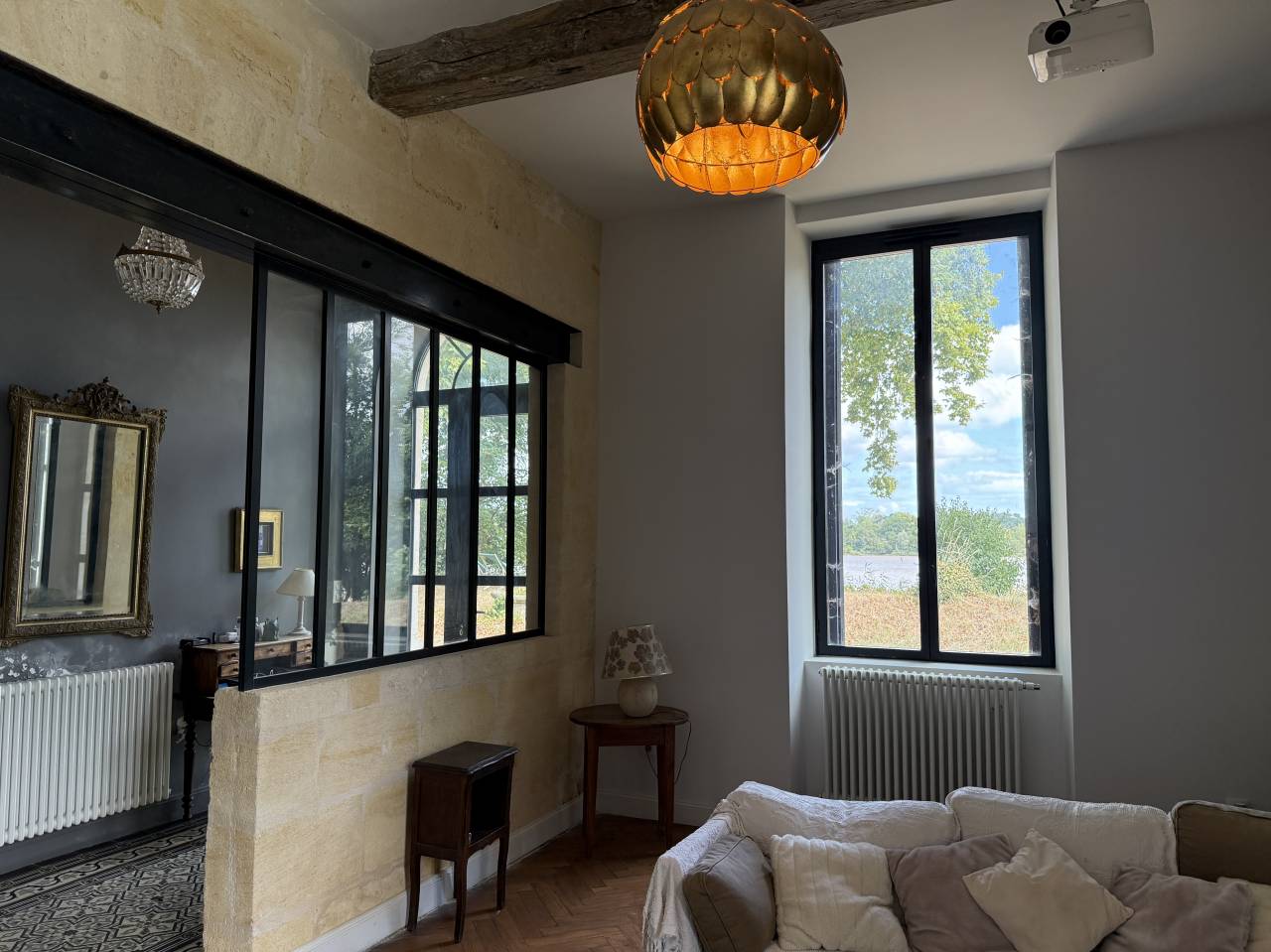 &Agrave; 15 min de Libourne, sur 10 hect, propri&eacute;t&eacute; &eacute;questre